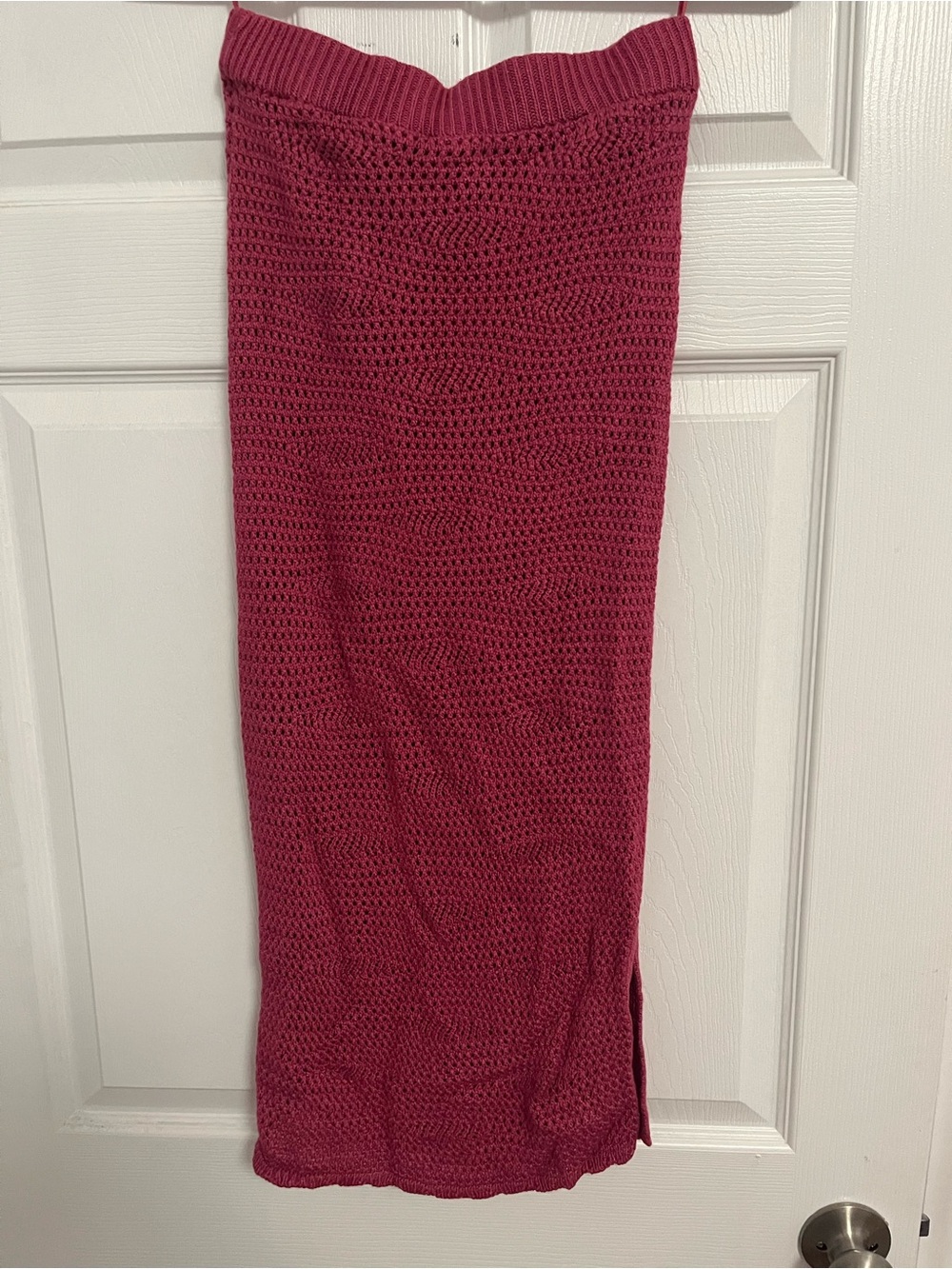 Steve Madden Raspberry Crochet Set - Picture 3 of 5